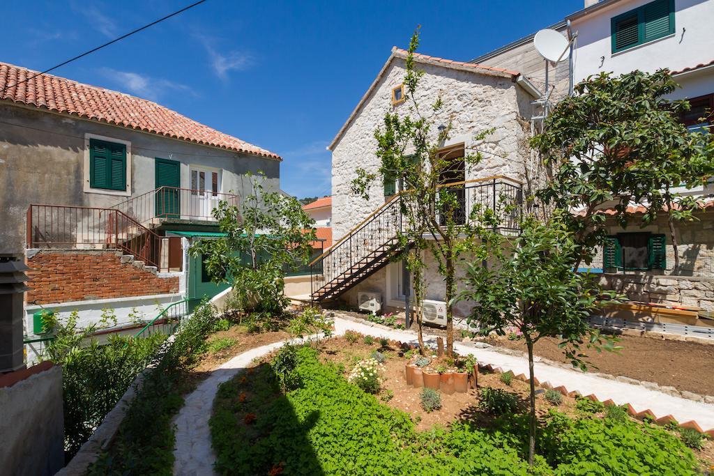 Apartments Vica Sibenik Ngoại thất bức ảnh